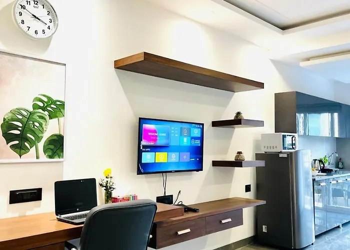 Bluo Studio1 Dlf Cybercity - Balcony, Gym Tt, Lift