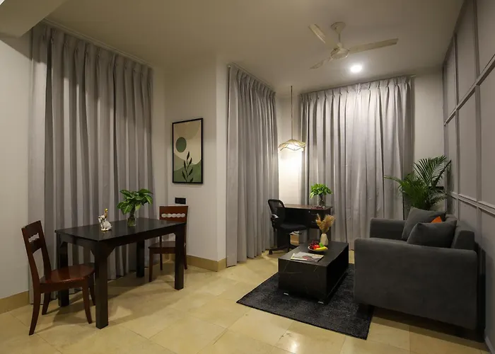 Studio Serviced Apartments Near Fortis Hospital